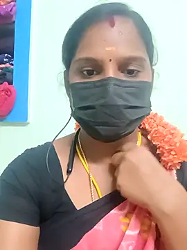 Snapshot of Tamil_Pallavi chatting on 02-14-26, 06:02 Tamil Pallavi online show from 02-14-26, 06:02