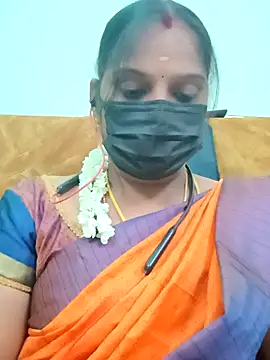 Snapshot of Tamil_Pallavi chatting on 02-17-26, 06:27 Tamil Pallavi online show from 02-17-26, 06:27