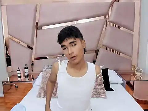 LittleNito online show from 12-15-25, 08:03