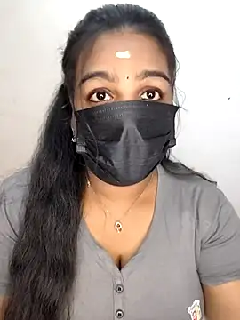 Snapshot of Tamil_Shara chatting on 02-25-26, 05:13 Tamil Shara online show from 02-25-26, 05:13