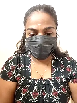 Snapshot of Tamil_Shara chatting on 12-18-25, 04:33 Tamil Shara online show from 12-18-25, 04:33