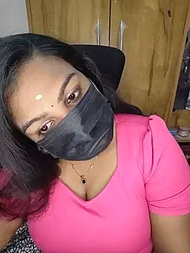 Snapshot of Tamil_Shara chatting on 07-07-26, 04:32 Tamil Shara online show from 07-07-26, 04:32