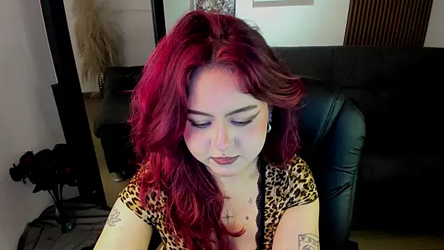 crimson velvettt online show from 01-16-26, 05:44