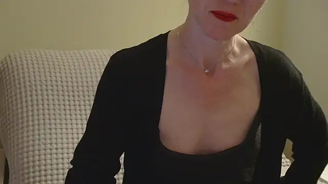 Snapshot of AuroraAG chatting on 05-30-26, 03:17 AuroraAG online show from 05-30-26, 03:17