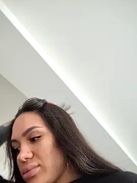 SiennaLuxexx online show from 03-19-26, 12:16