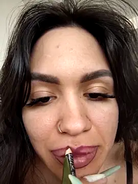 SiennaLuxexx online show from 04-07-26, 10:17