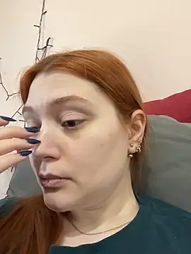 Snapshot of Ungoliant_Kiss chatting on 04-19-26, 11:55 Ungoliant Kiss online show from 04-19-26, 11:55