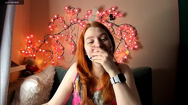 Snapshot of Ungoliant_Kiss chatting on 06-08-26, 09:48 Ungoliant Kiss online show from 06-08-26, 09:48