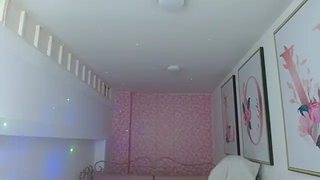 Nina harpper  online show from 04-11-26, 01:13