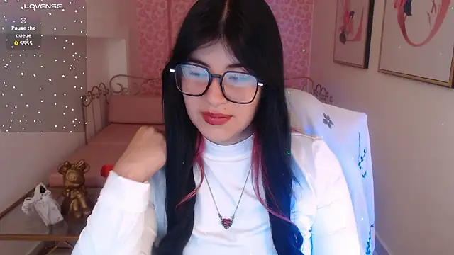 Snapshot of Nina_harpper_ chatting on 03-02-26, 01:07 Nina harpper online show from 03-02-26, 01:07