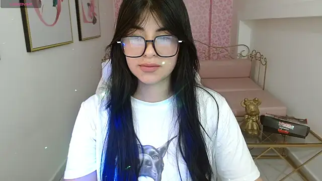 Nina harpper  online show from 04-13-26, 01:04