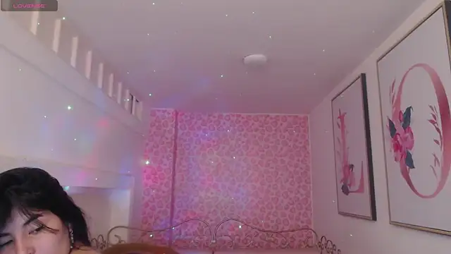 Snapshot of Nina_harpper_ chatting on 01-06-26, 01:15 Nina harpper online show from 01-06-26, 01:15