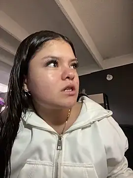 Camila Duarte2 online show from 02-02-26, 01:54