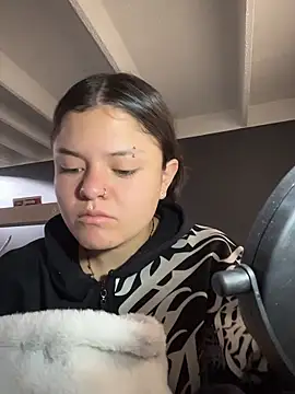 Camila Duarte2 online show from 02-16-26, 01:21