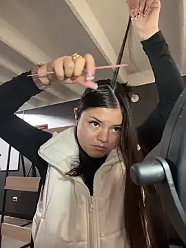 Camila Duarte2 online show from 02-18-26, 01:29