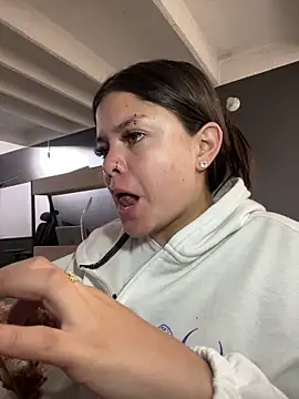 Camila Duarte2 online show from 02-24-26, 01:45