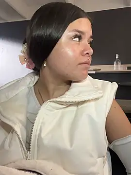 Camila Duarte2 online show from 01-13-26, 01:15