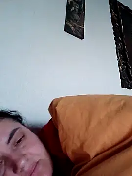 Snapshot of gini92 chatting on 03-29-26, 05:25 gini92 online show from 03-29-26, 05:25