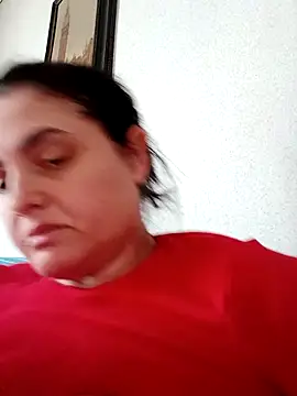 Snapshot of gini92 chatting on 04-01-26, 02:25 gini92 online show from 04-01-26, 02:25