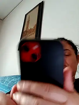 Snapshot of gini92 chatting on 04-06-26, 06:03 gini92 online show from 04-06-26, 06:03