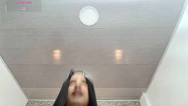 nicol alvarez online show from 02-14-26, 11:54