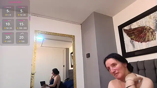 Snapshot of Andre_cloefoxx_ chatting on 12-22-25, 04:12 Andre cloefoxx online show from 12-22-25, 04:12