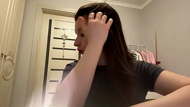 EllieBerrie online show from 02-15-26, 05:12