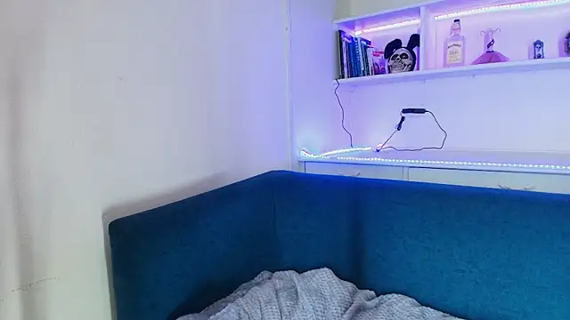 Saelivrae online show from 12-22-25, 07:47