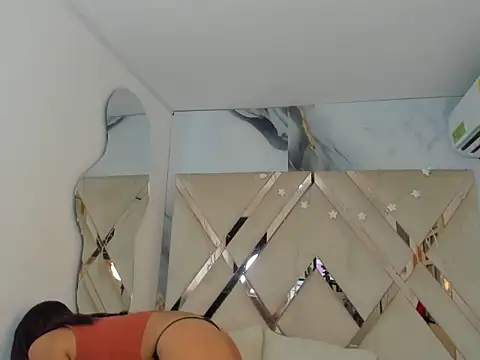 Ladymadinght online show from 12-14-25, 01:28