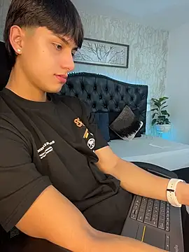 Lander Cruz online show from 01-17-26, 03:48