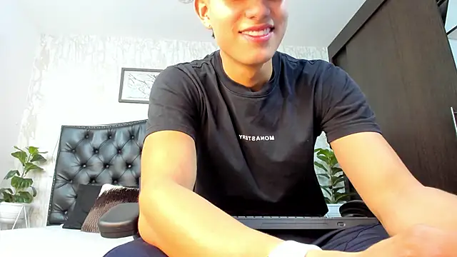 Lander Cruz online show from 03-24-26, 08:20