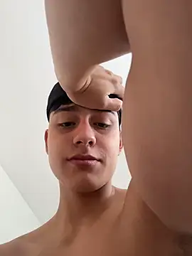 Lander Cruz online show from 05-19-26, 04:14
