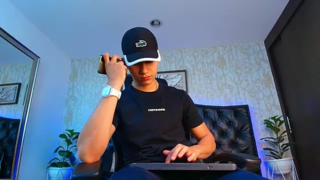 Lander Cruz online show from 03-11-26, 07:19