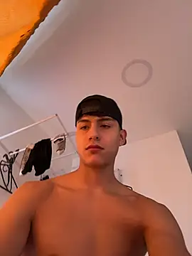 Snapshot of Lander_Cruz chatting on 07-21-26, 04:08 Lander Cruz online show from 07-21-26, 04:08