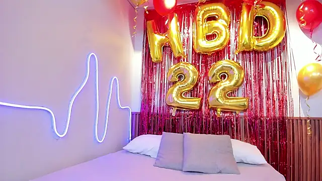 MIAROGGERSS online show from 03-27-26, 04:10