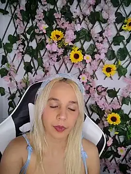 KasumiSophia online show from 04-10-26, 12:12