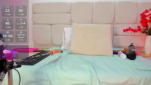 MajoLinares online show from 02-18-26, 07:43