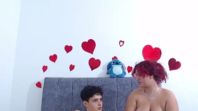 hottie couplee online show from 06-25-26, 10:59