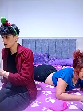 hottie couplee online show from 12-14-25, 01:01