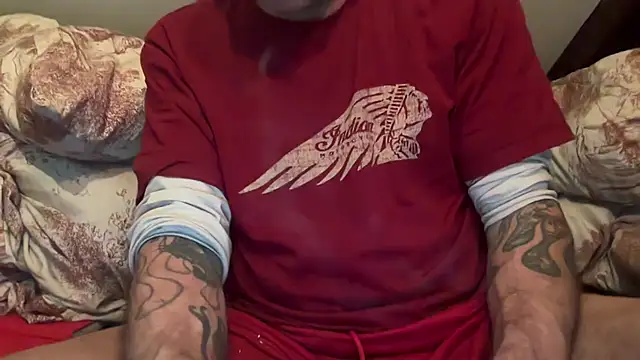 Snapshot of CBT-Sounding chatting on 12-22-25, 05:02 CBT-Sounding online show from 12-22-25, 05:02