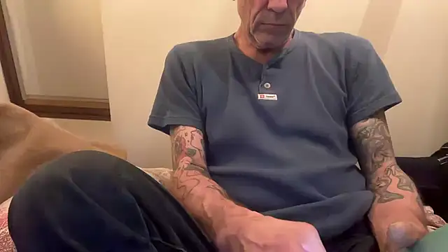 Snapshot of CBT-Sounding chatting on 01-11-26, 12:50 CBT-Sounding online show from 01-11-26, 12:50