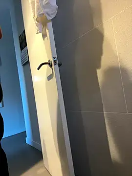 Snapshot of andresbale chatting on 01-11-26, 08:21 andresbale online show from 01-11-26, 08:21