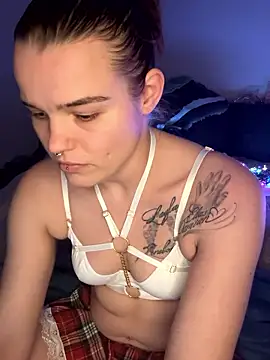 LoreenKinky online show from 02-04-26, 07:09