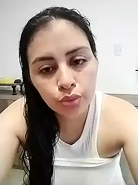 latina prohibida online show from 04-01-26, 06:16