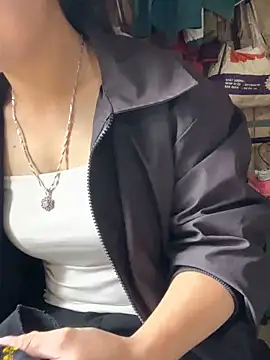 Maiphu34 online show from 04-19-26, 02:01