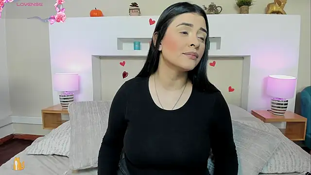 AnikaRomanoff  online show from 04-17-26, 11:35