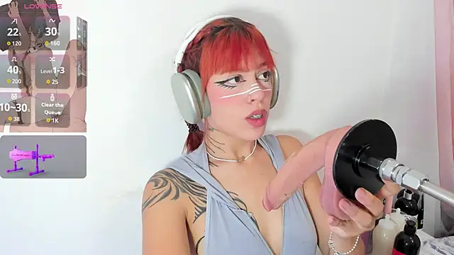 Snapshot of sofia_shadow_ chatting on 01-07-26, 06:18 sofia shadow online show from 01-07-26, 06:18