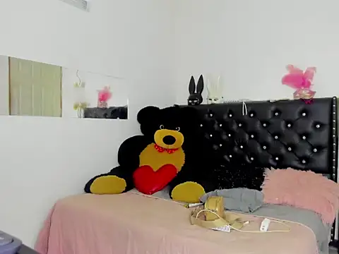 BlakeNoir  online show from 04-08-26, 12:01