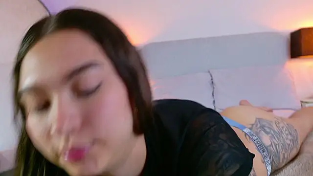 azaria w online show from 04-14-26, 07:41