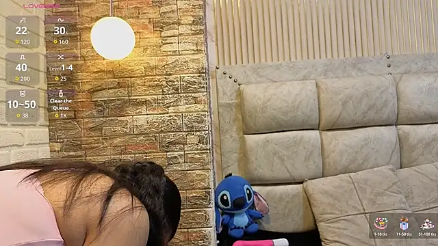 ValeryMorales online show from 12-21-25, 04:36